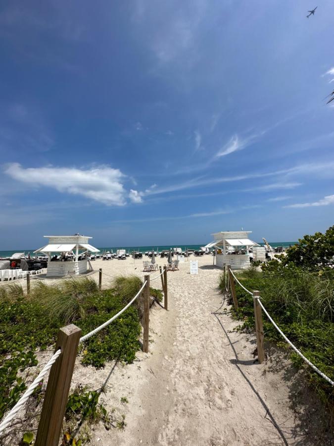Fontainebleau Miami Beach,Tresor Εξωτερικό φωτογραφία