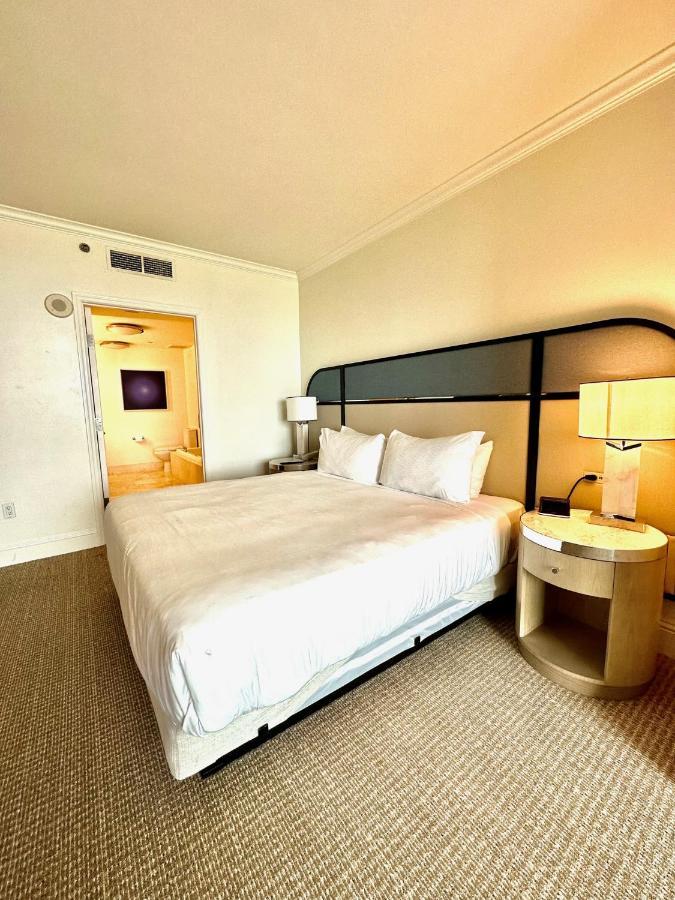 Fontainebleau Miami Beach,Tresor Εξωτερικό φωτογραφία
